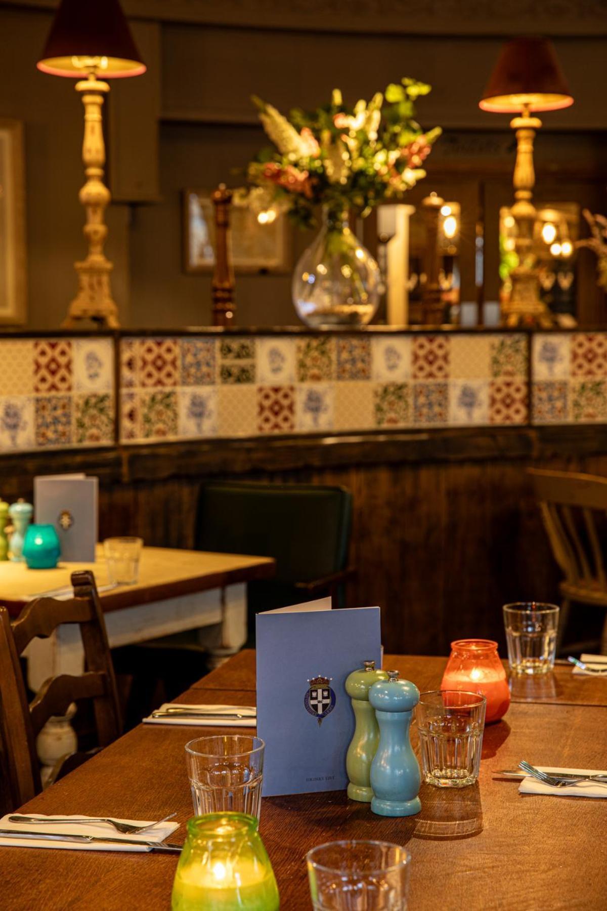 Hotel The Devonshire Arms à Baslow Extérieur photo